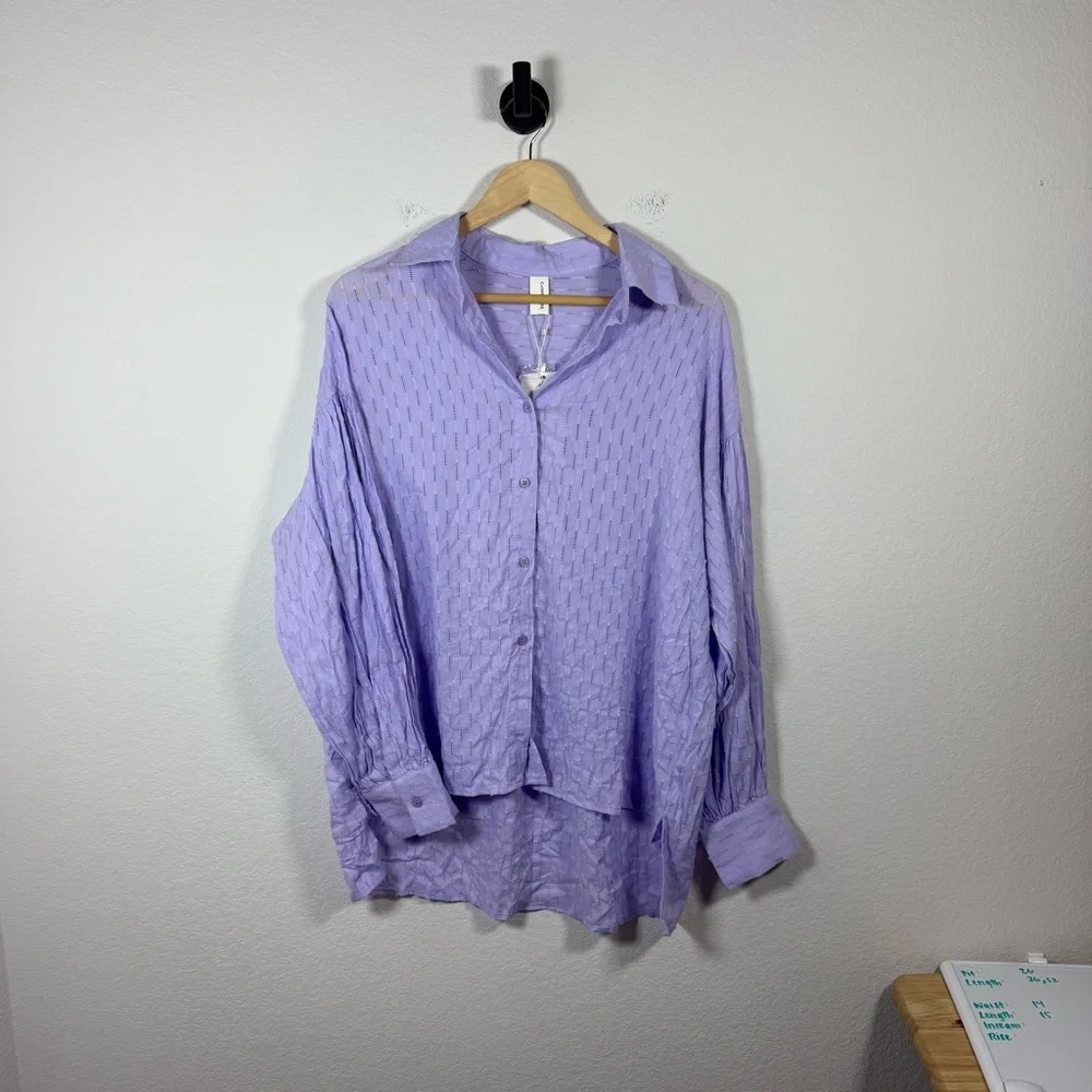 NWT Commense Women’s Laid Back Eyelet Oversized Shirt and Shorts Lilac M